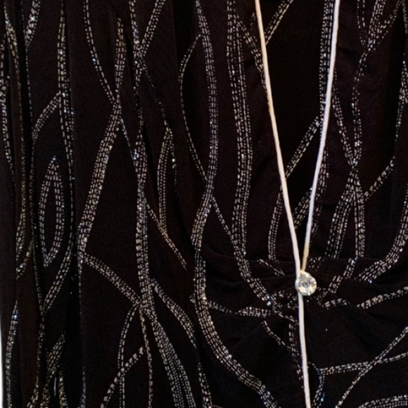 GORGEOUS! Perfect for the holidays! NEVER Worn Sequin Twin Set Sz S - Picture 8 of 9